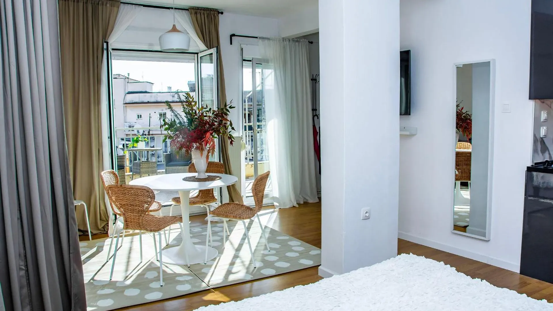 Shiny And Relaxing 5Th Floor Apartment Thessaloniki Greece